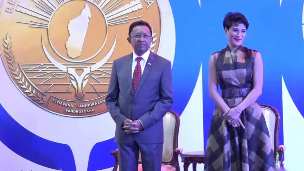 Madagascar : Voahangy Rajaonarimampianina condamnée à un an de prison.