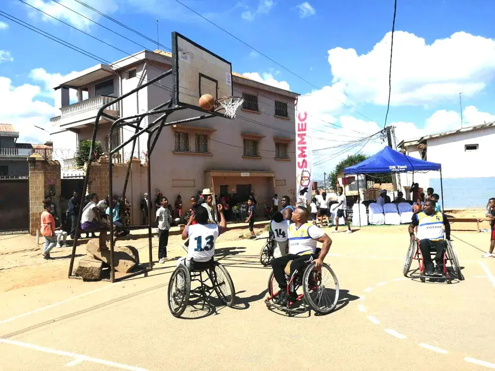 AT2B célèbre en grande pompe son 15e anniversaire avec une journée porte ouverte vibrante