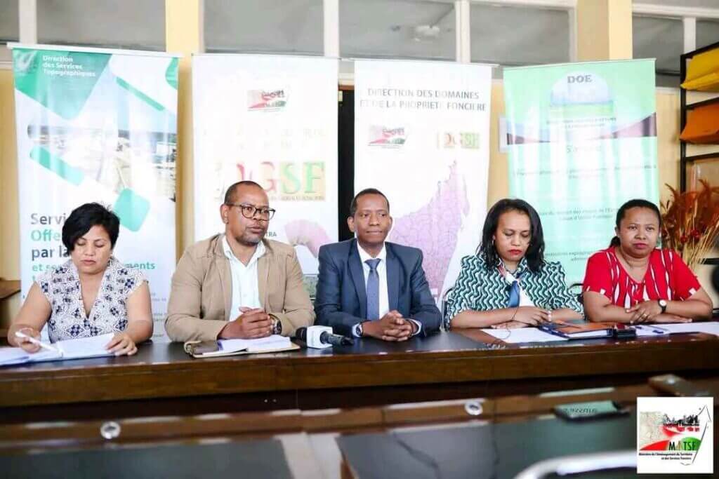 Réformes foncières à Madagascar : des tarifs en baisse et plus de transparence pour les usagers