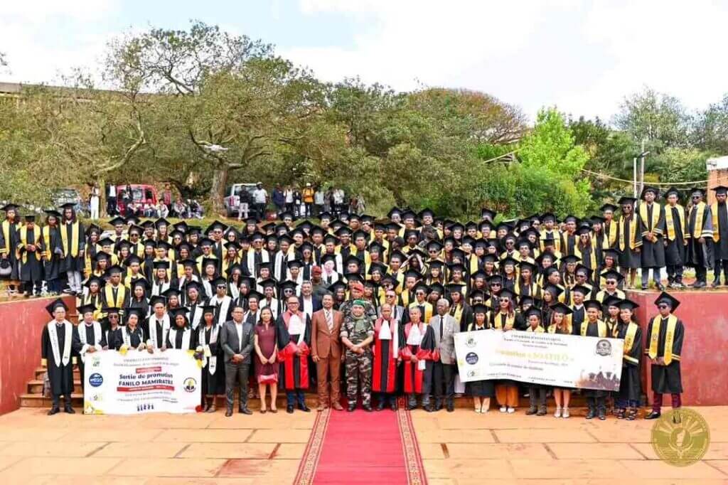 Université d’Antananarivo : Remise de diplômes marquée par la présence du Président de la Réforme de la République de Madagascar