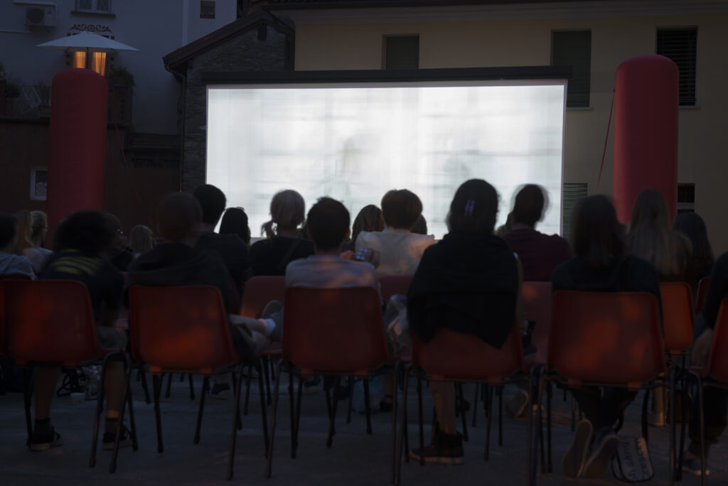 Mercredi : une série raciste ?