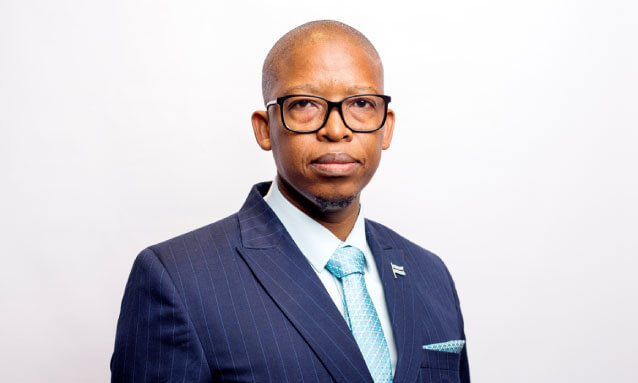 Qui est Tiroeaone Ntsima, l’homme politique ?