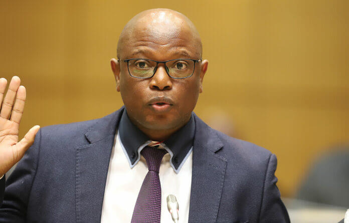 Qui est Wynter Mmolotsi, l’homme politique ?