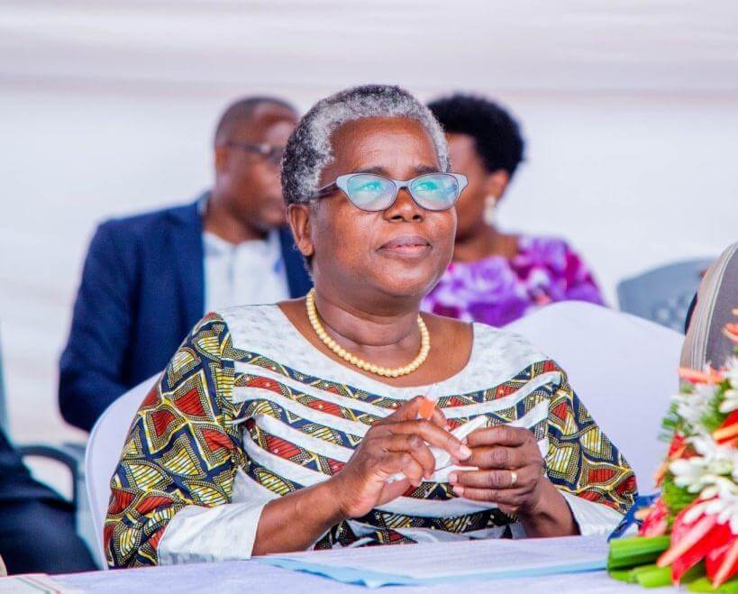 Qui est Dr Lydwine Baradahana, la femme politique ?