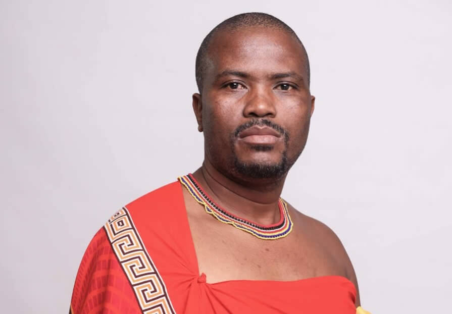 Qui est Sikhumbuzo Dlamini ?