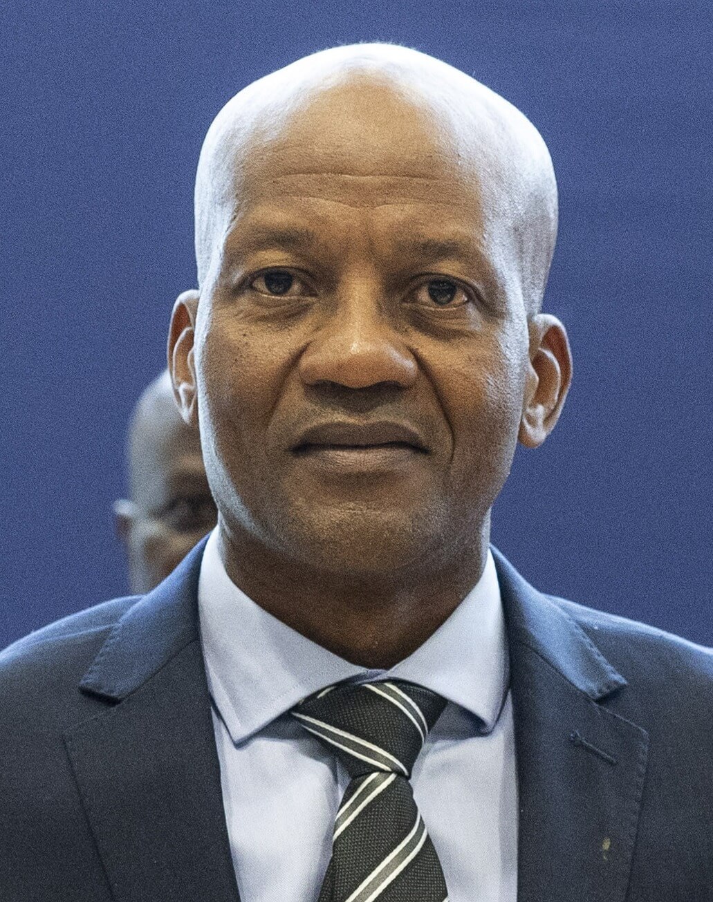 Qui est Maurice Ntossui Allogo ?