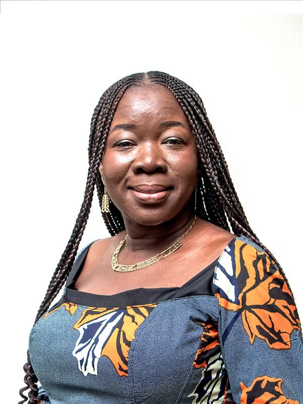 Qui est Elizabeth Ofosu-Adjare ?