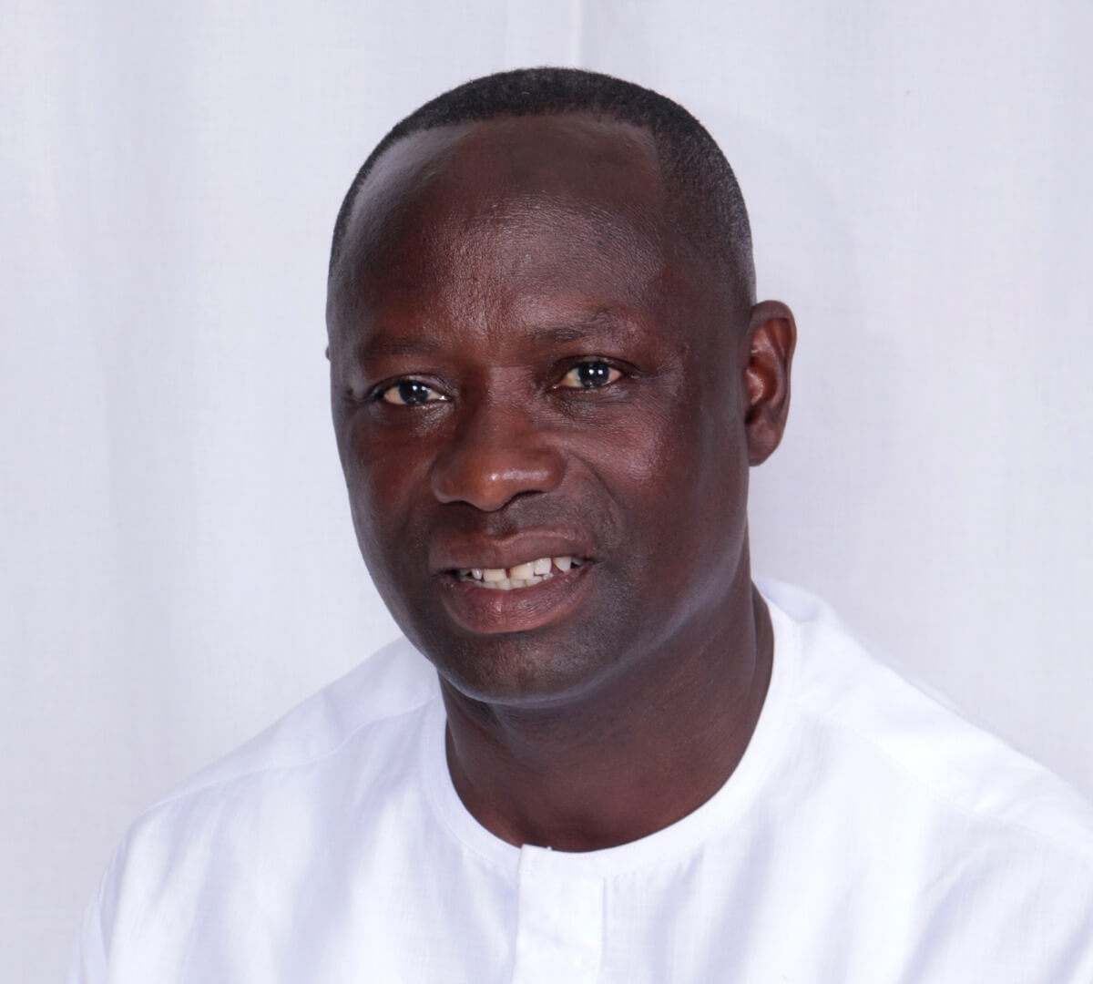 Qui est Emmanuel Armah Kofi Buah ?