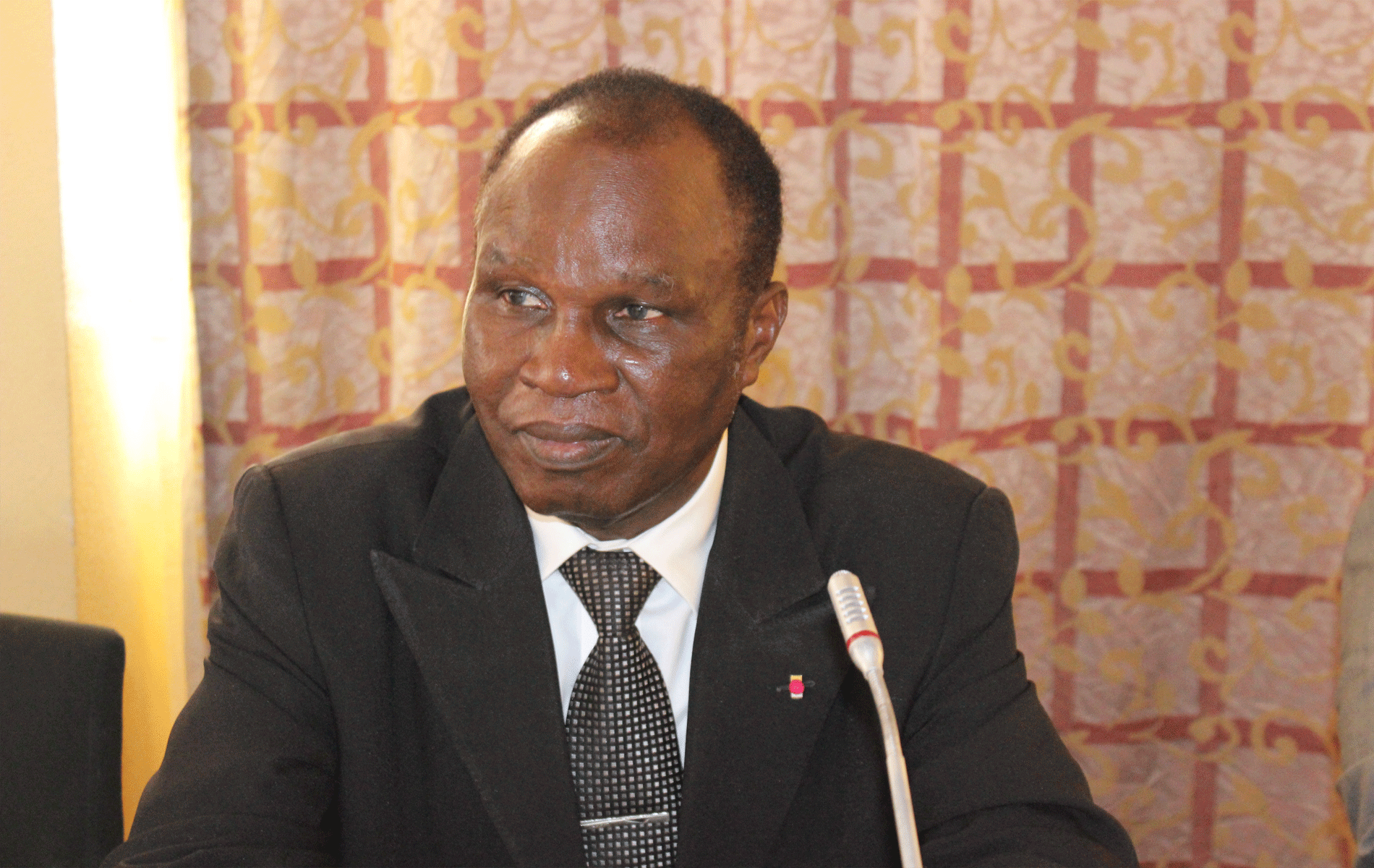 Qui est Pierre Hélé, l’homme politique camerounais qui dure au sommet de l’État ?